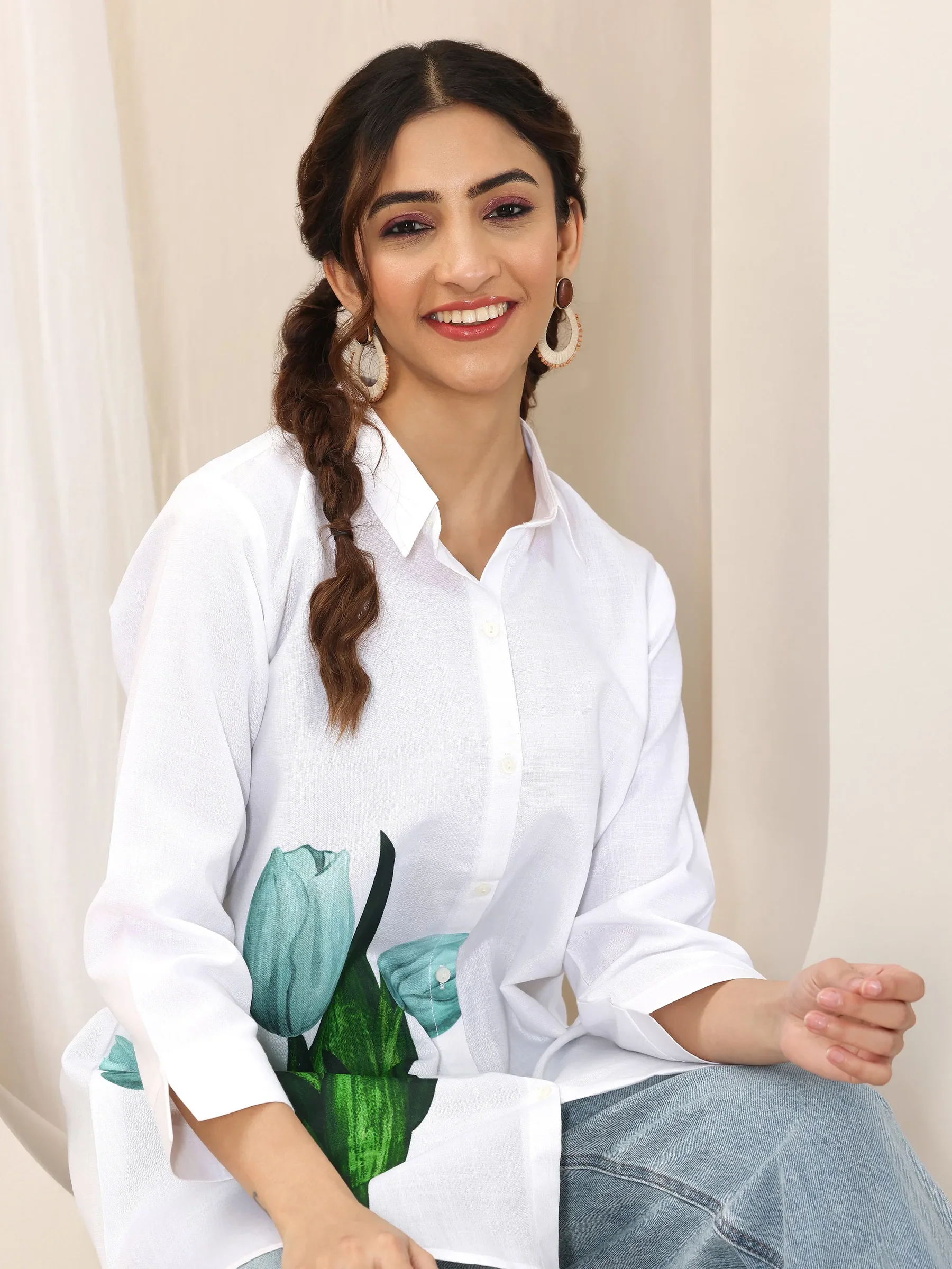 98187_5Main.webp White Cotton Blend Straight Short Kurti - Image 1