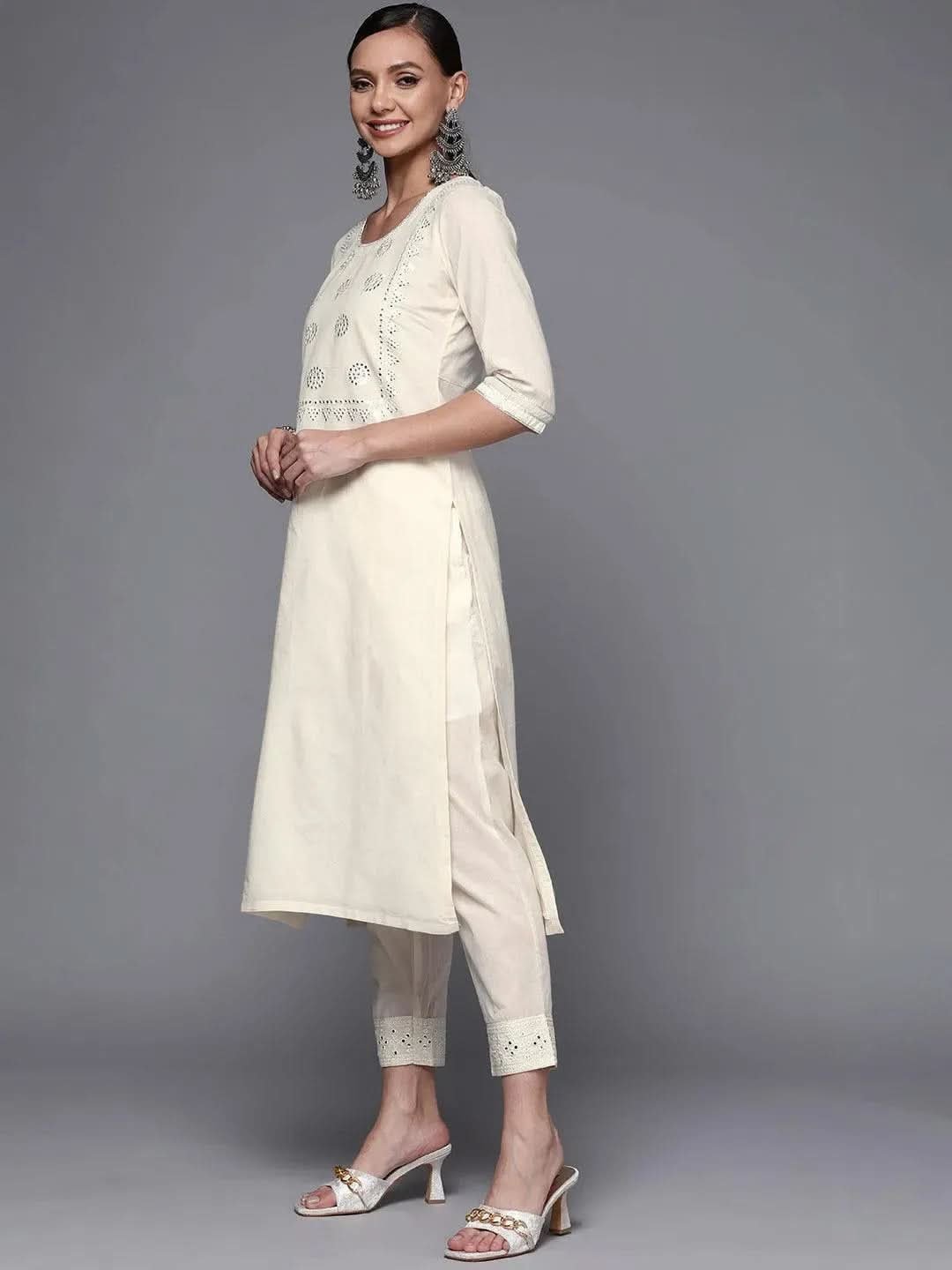 off-white-yoke-design-cotton-straight-kurta-libas-3-27530908270742.jpg Off White Yoke Design Cotton Straight Kurta - Image 1